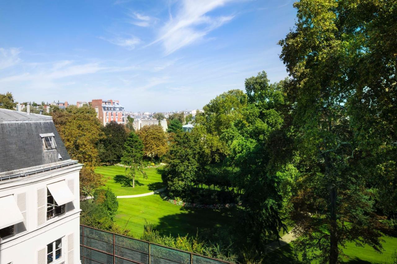 Deluxe Suite with Garden View
